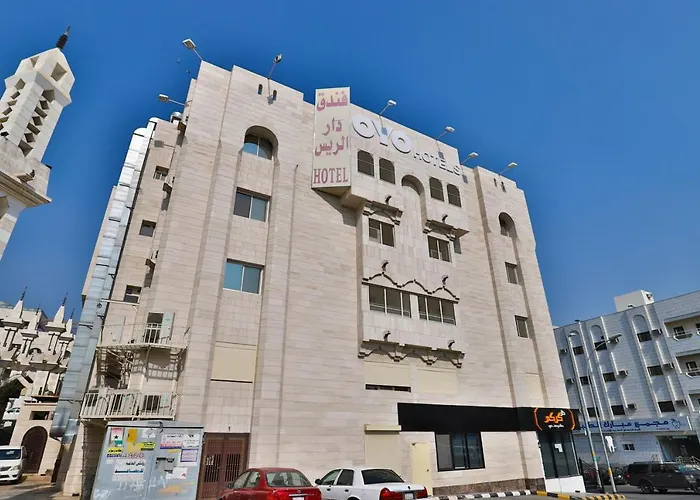 OYO 167 Dar Al Raies Hotel